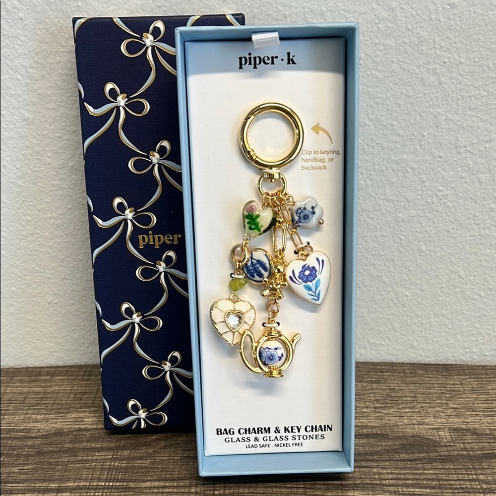 Piper K Teapot Vintage Style Bag Charm 🫖💙